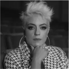 grid com diversas pessoas